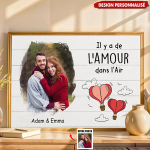 Affiche Personnalisée Couple avec Photo – Il y a de l'Amour dans l'Air