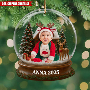 Ornement Acrylique Personnalisé - Premier Noël de Bébé avec Costume du Père Noël et Renne