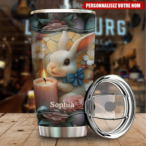 Gobelet personnalisé avec nom, featuring un joli lapin et des œufs de Pâques dans des tons pastel