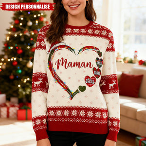 Pull de Noël Personnalisé – Design en Cœur avec Prénoms