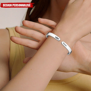 Bracelet Commémoratif Personnalisé – Gravure avec Noms et Messages Spéciaux