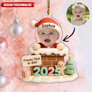 Ornement Acrylique Personnalisé Bébé Noël avec Cheminée – Cadeau de Noël pour Enfants