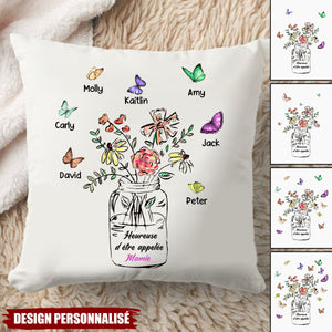 Coussin Personnalisé avec Papillons et Prénoms – Cadeau Émotionnel et Unique pour Mamie