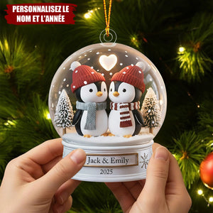 Ornement Personnalisé Couple de Manchots – Cadeau avec Noms et Année