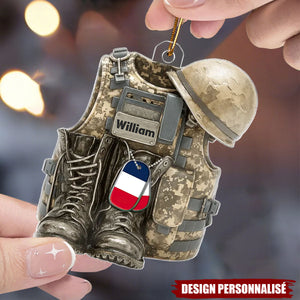 Ornement Militaire Personnalisé - Gilet de Combat Militaire, Bottes et Casque
