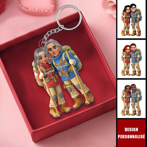 Porte-clés Couple Randonneurs Personnalisé – Cadeau Romantique pour les Aventuriers
