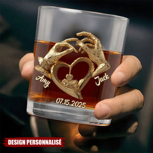 Verre à Whisky Personnalisé – Mains en Cœur & Prénoms Gravés