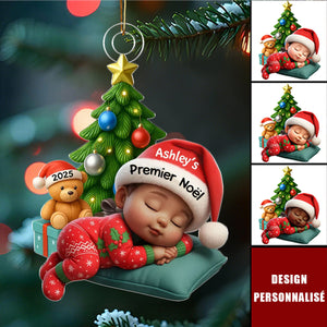 Décoration de Noël Personnalisée en Acrylique – Bébé Dormant en Pyjama Festif