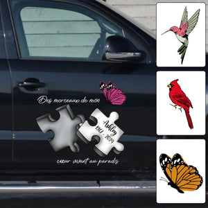 Autocollant Commémoratif Personnalisé pour Voiture – Pièce de Puzzle avec Nom, Dates et Papillon