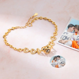 Bracelet Cœur avec Projection Photo – Cadeau Personnalisé d’Amour