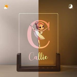 Lampe LED Acrylique Personnalisée avec initiale et fille ballerine - Cadeau Unique pour Enfants