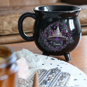 Mug Chaudron Personnalisé – Chapeau de Sorcière & Fleurs Magiques