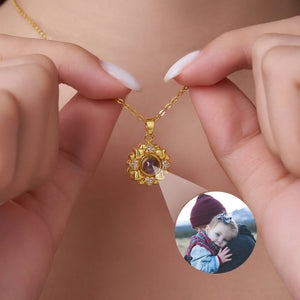 Collier tournesol Projecteur Personnalisé avec Photo Cachée – Cadeau Symbolique et Intemporel