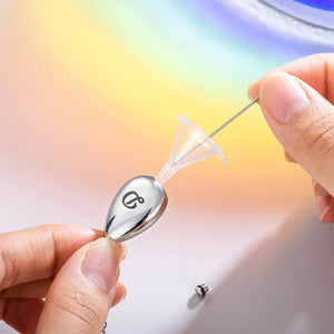 Collier Urne Funéraire Personnalisé en Forme de Petite Goutte avec Texte Gravé – Bijou Minimaliste Souvenir pour Femme