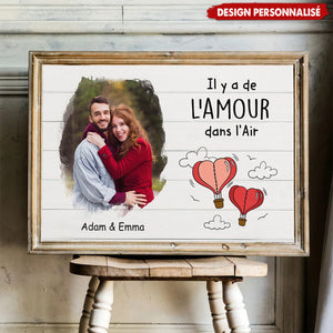 Affiche Personnalisée Couple avec Photo – Il y a de l'Amour dans l'Air
