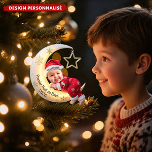 Ornement de Noël Personnalisée – Bébé sur la Lune, Premier Noël 2025