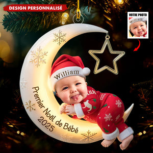 Ornement de Noël Personnalisée – Bébé sur la Lune, Premier Noël 2025