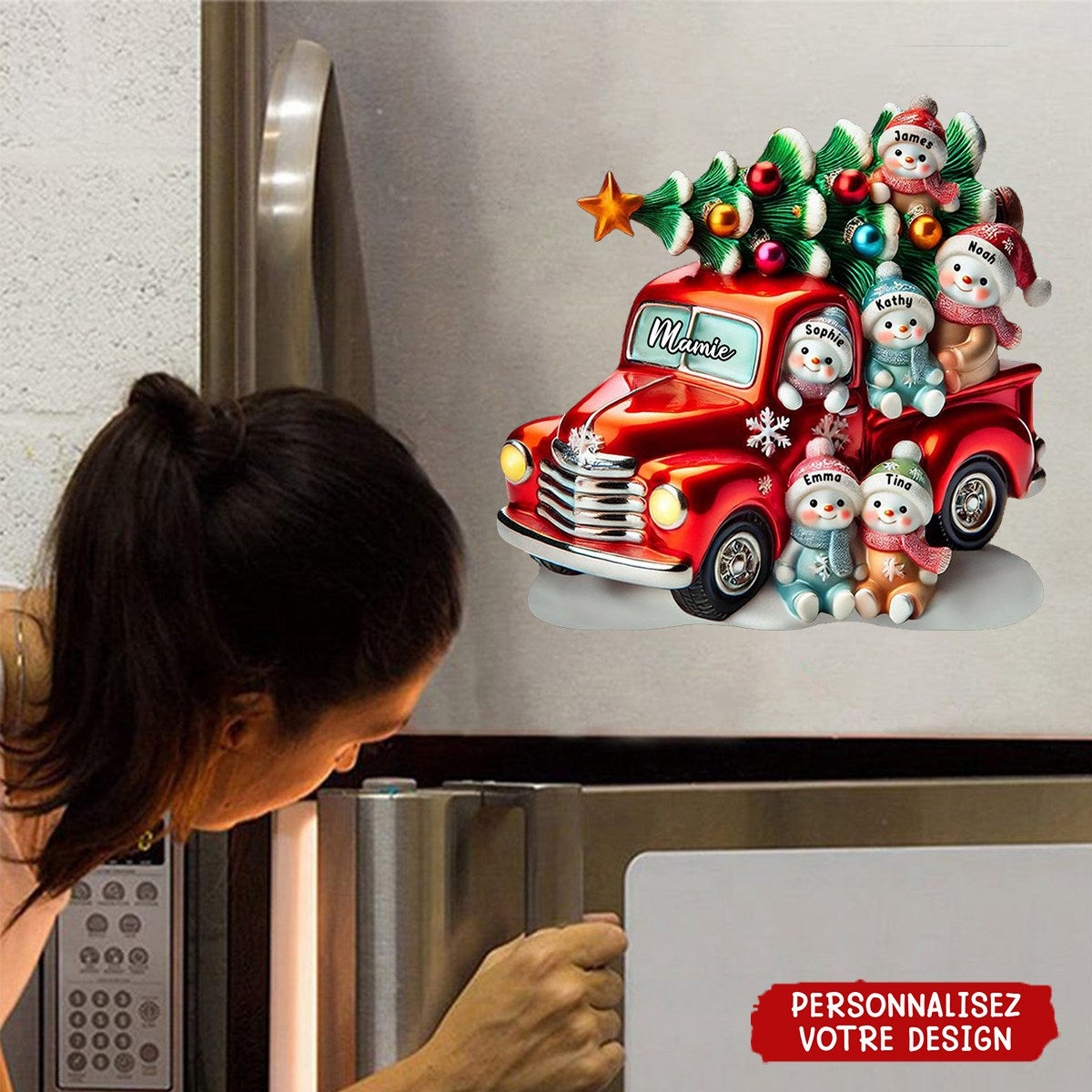 Aimant de Réfrigérateur de Noël Personnalisé – Camion Rouge avec Bonhommes de Neige et Prénoms