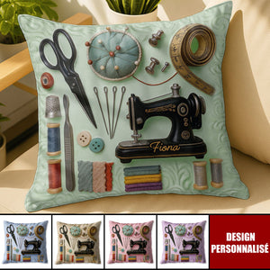 Coussin Personnalisé à Motif de Machine à Coudre et Outils — Cadeau Pour Les Passionnés de Bricolage