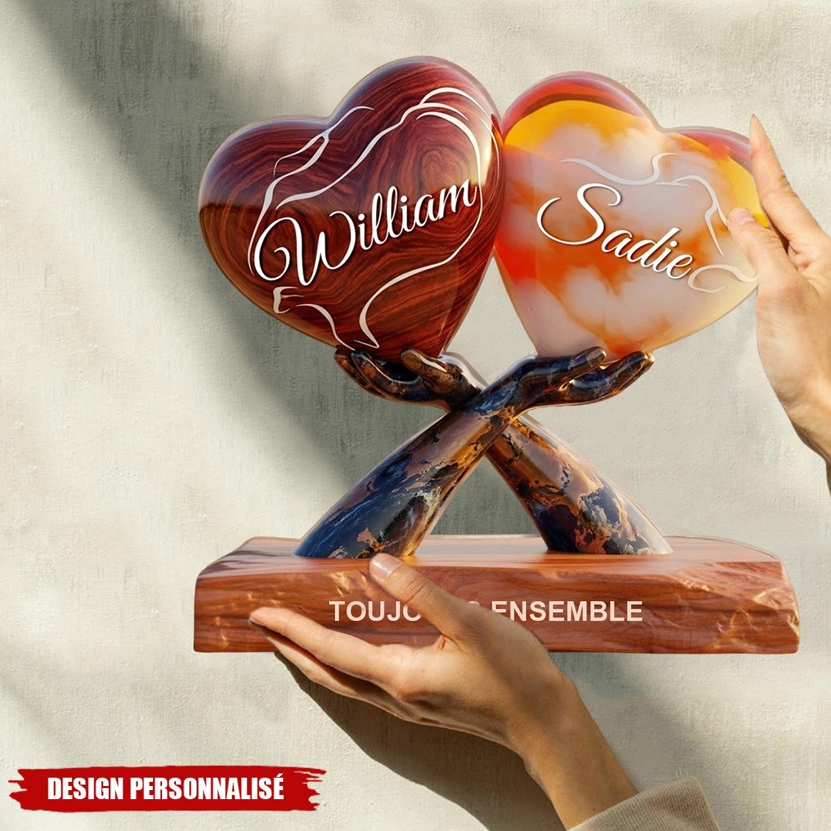 Plaque Acrylique Personnalisée – Deux Cœurs Tenus par des Mains, Cadeau Romantique pour Couple