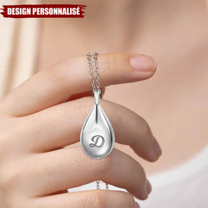 Collier Urne Funéraire Personnalisé en Forme de Petite Goutte avec Texte Gravé – Bijou Minimaliste Souvenir pour Femme