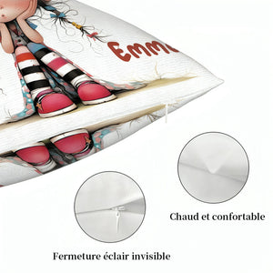 Coussin Personnalisé avec Prénom – Illustration Fille en Dessin Animé Coloré