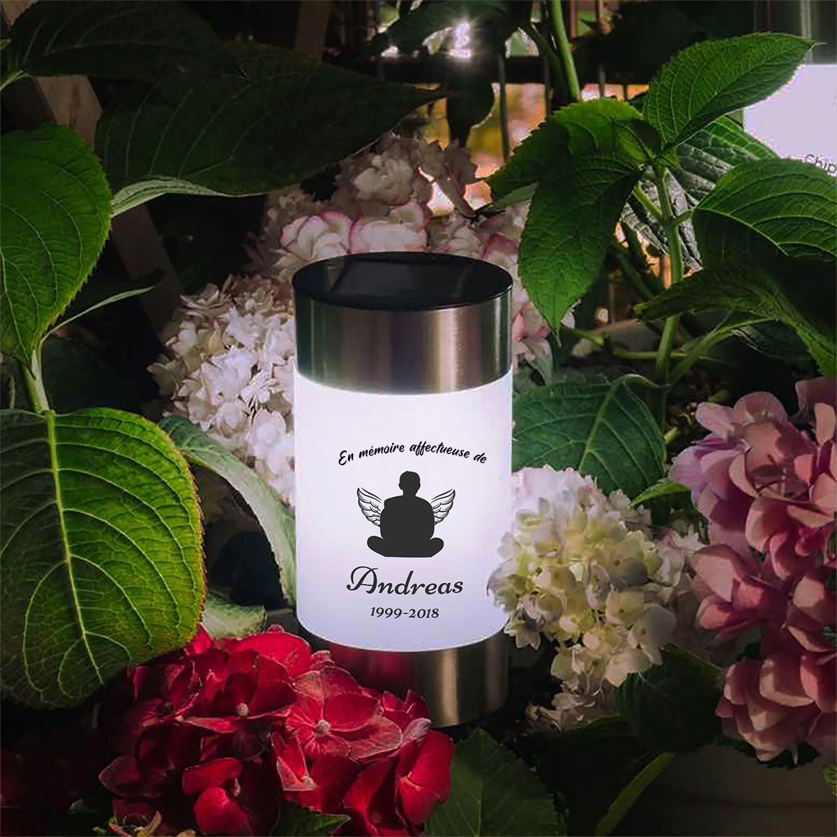 Lampe Solaire de Jardin Personnalisée – Cadeau commémoratif familial avec nom et silhouette