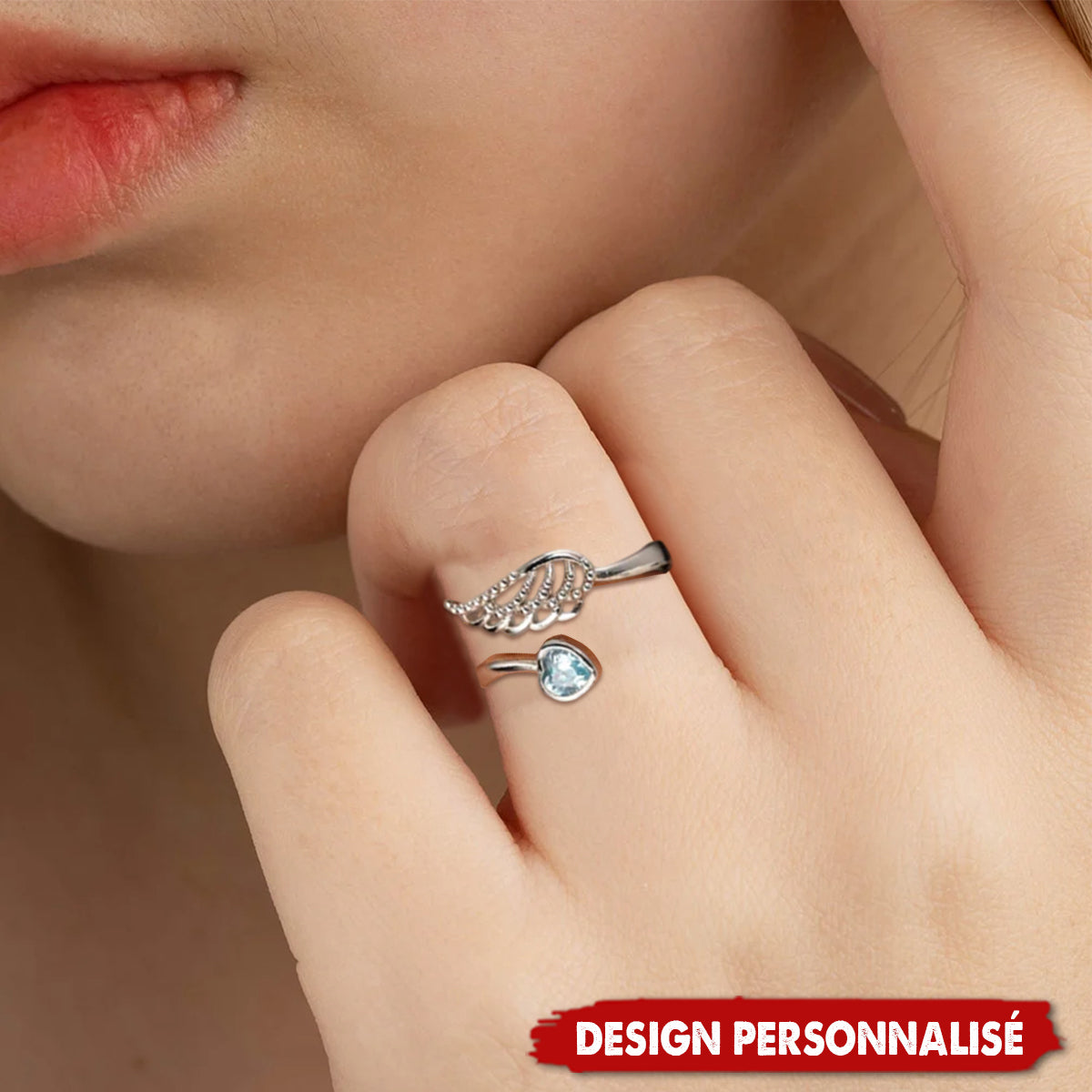 Bague Personnalisée Aile d’Ange avec Pierre de Naissance – Cadeau Symbolique et Élégant