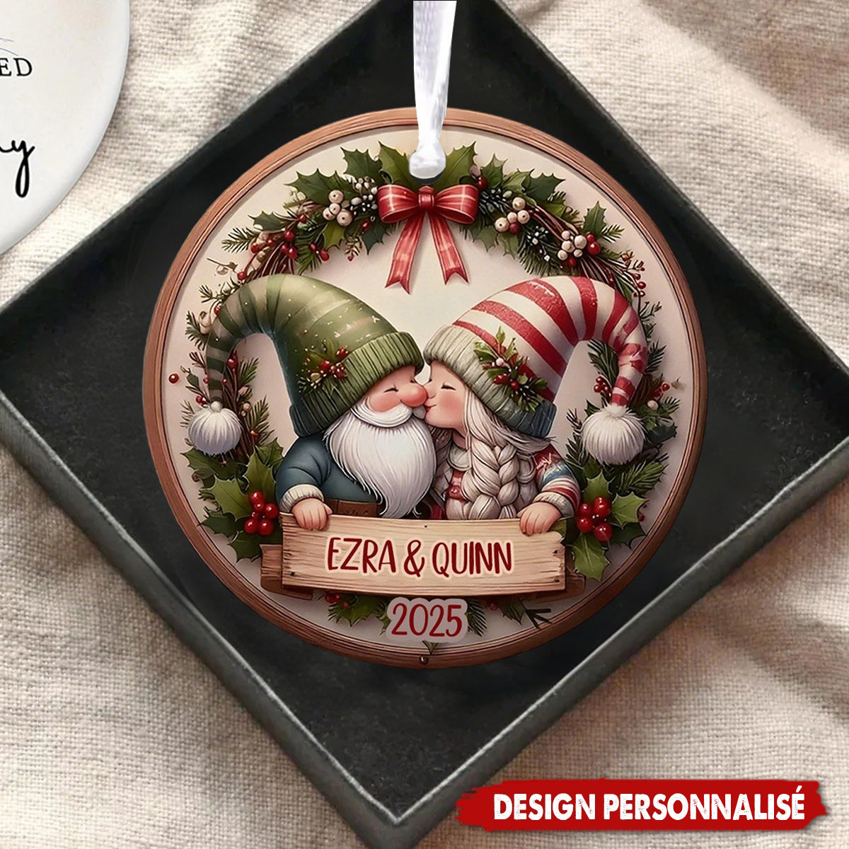 Ornement Personnalisé Couple qui s’Embrasse - Souvenir Unique pour Sapin Festif
