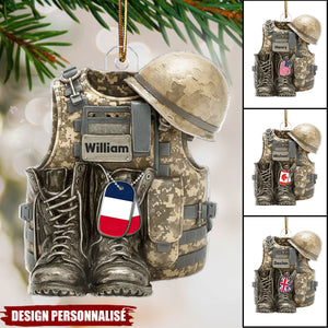 Ornement Militaire Personnalisé - Gilet de Combat Militaire, Bottes et Casque