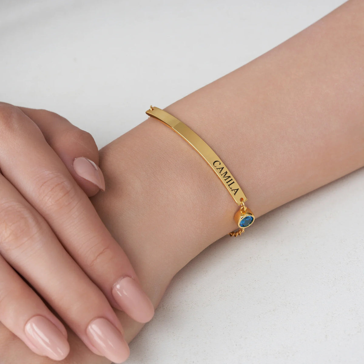 Bracelet Personnalisé avec Pierre de Naissance – Élégance et Signification