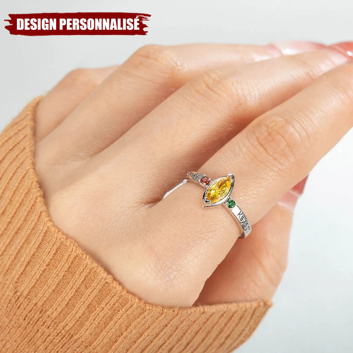 Bague Personnalisée avec Pierres de Naissance et Noms Gravés – Cadeau Unique pour Maman