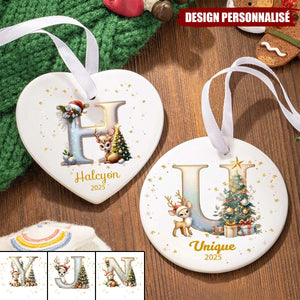 Décoration de Noël Personnalisée avec Initiale – Cerf et Sapin Magiques 2025