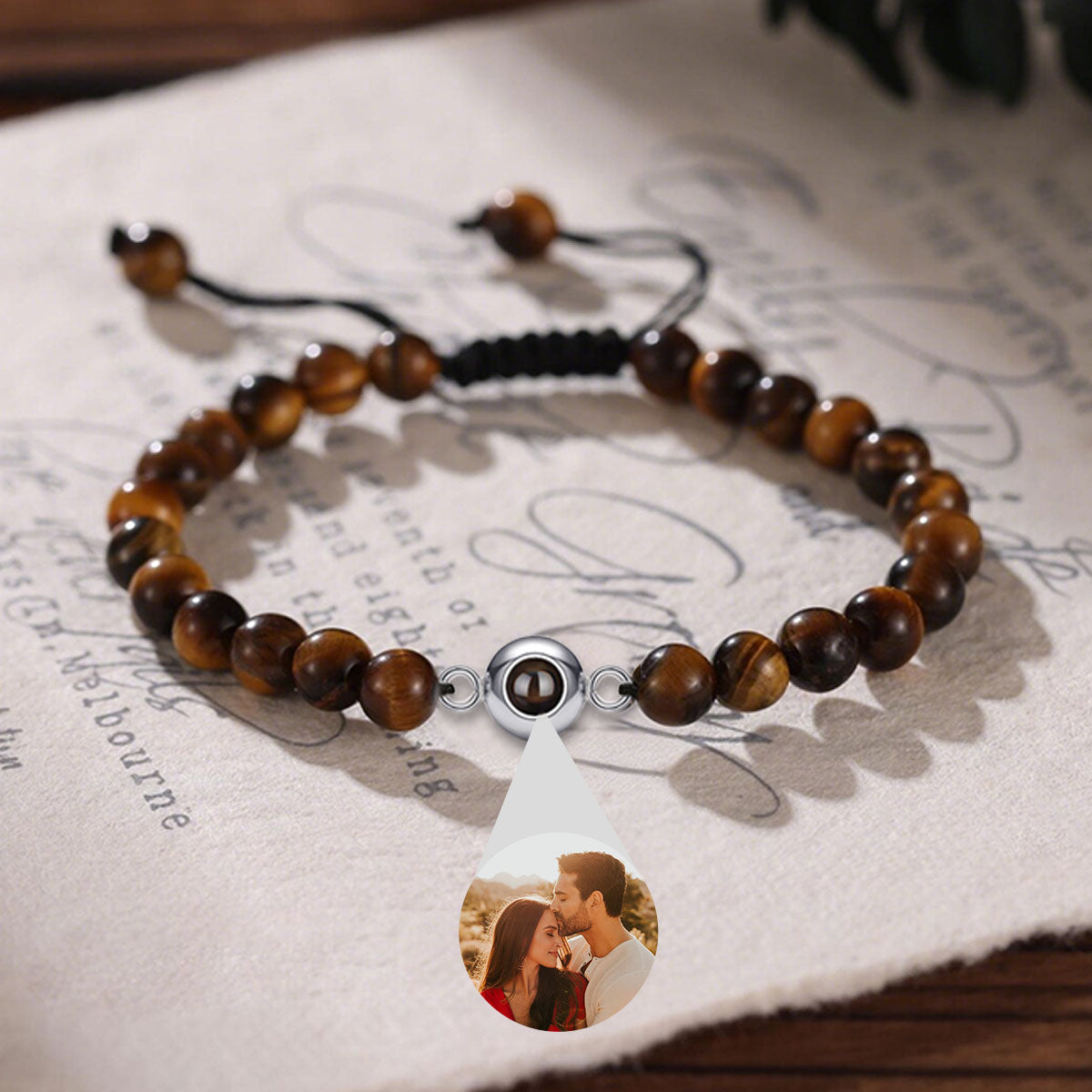 Bracelet Perlé Personnalisé avec Photo en Projection – Cadeau pour couple