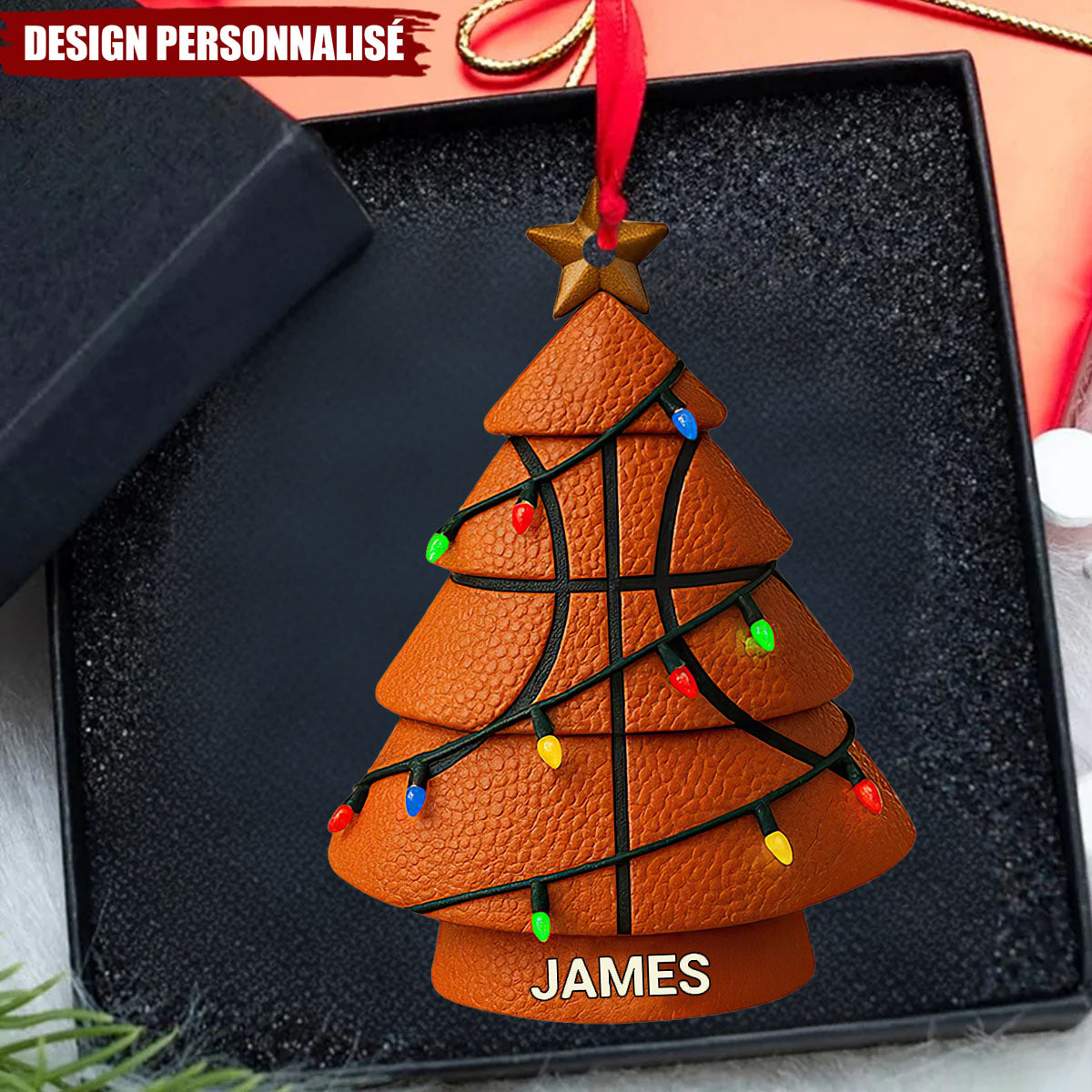 Ornement de Noël Personnalisé en Forme de Sapin – Design Sportif Unique