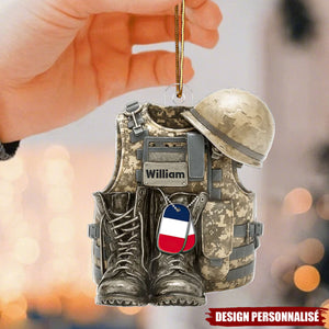 Ornement Militaire Personnalisé - Gilet de Combat Militaire, Bottes et Casque