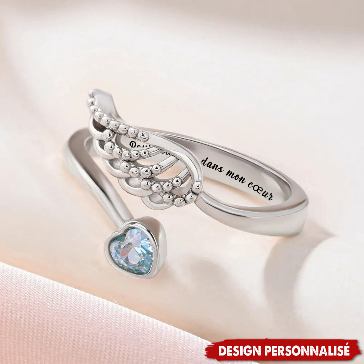 Bague Personnalisée Aile d’Ange avec Pierre de Naissance – Cadeau Symbolique et Élégant