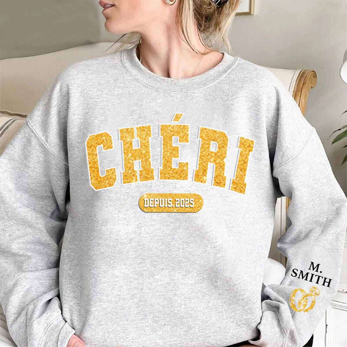 Sweatshirt Unisexe Personnalisé avec Motif sur la Manche – Cadeau d’Anniversaire ou de Mariage pour Mari et Femme