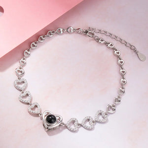 Bracelet Cœur avec Projection Photo – Cadeau Personnalisé d’Amour