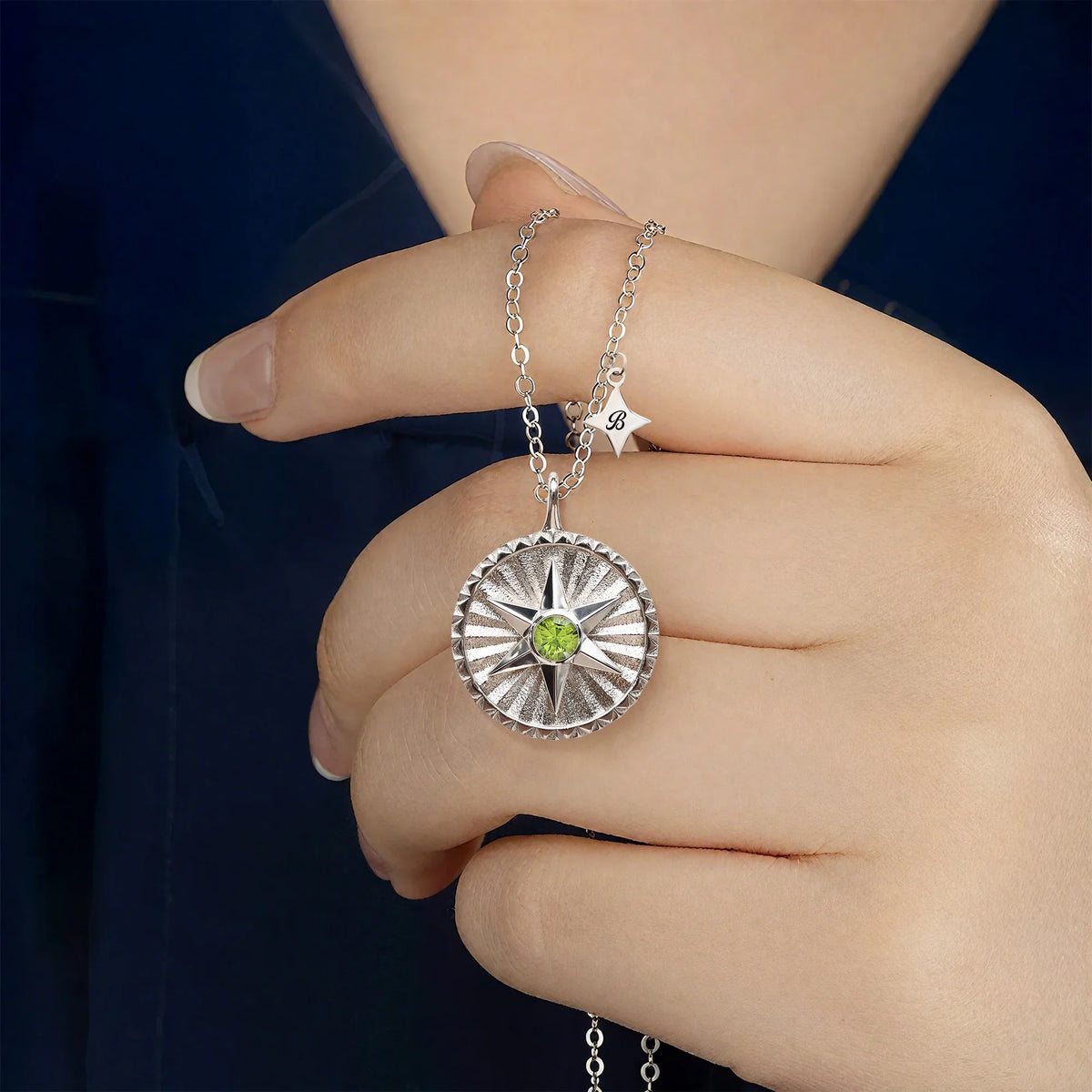 Collier Étoile Hexagonale Personnalisé – Cadeau Unique et Raffiné