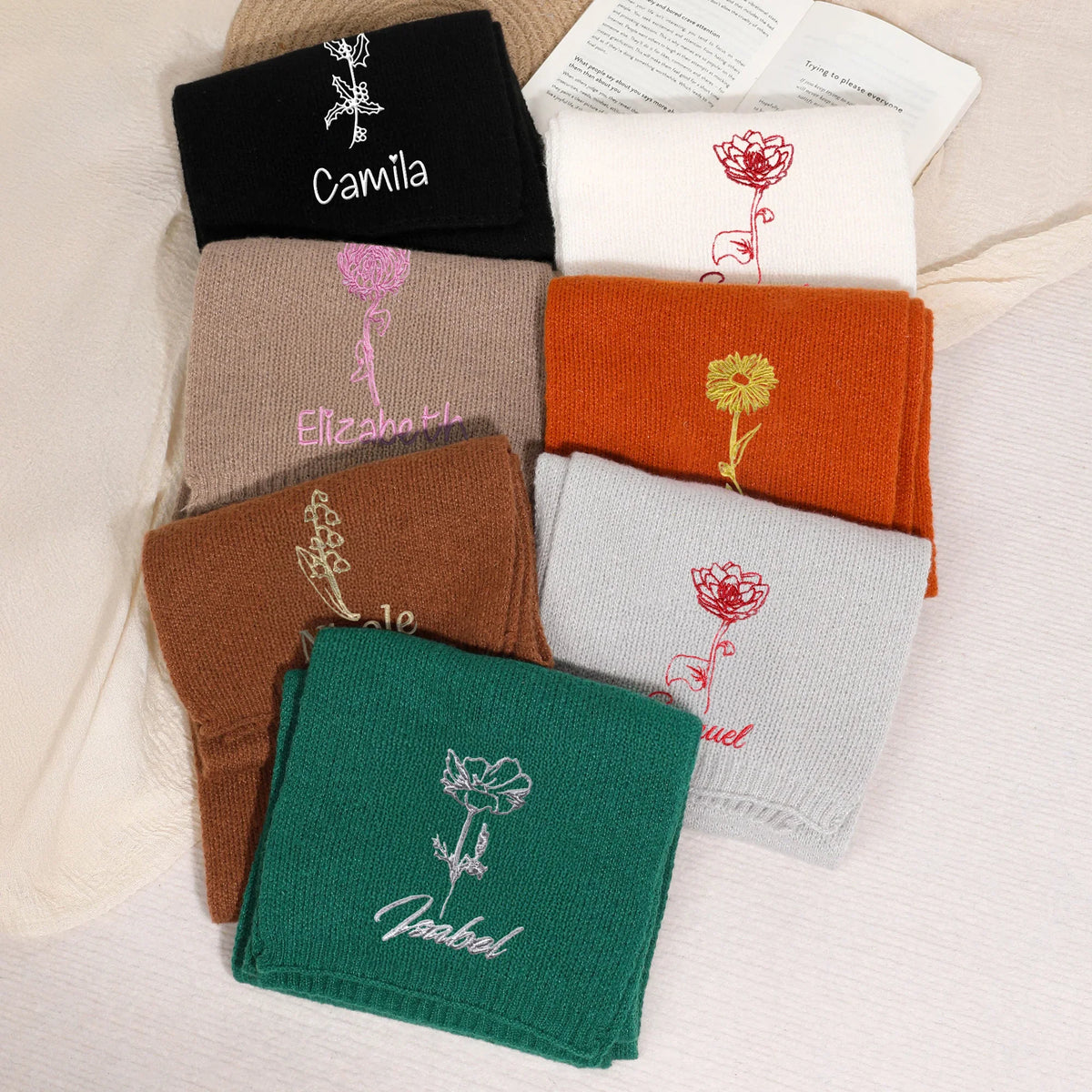 Écharpe Personnalisée et Fleur – Cadeau Élégant et Chaleureux pour Femme