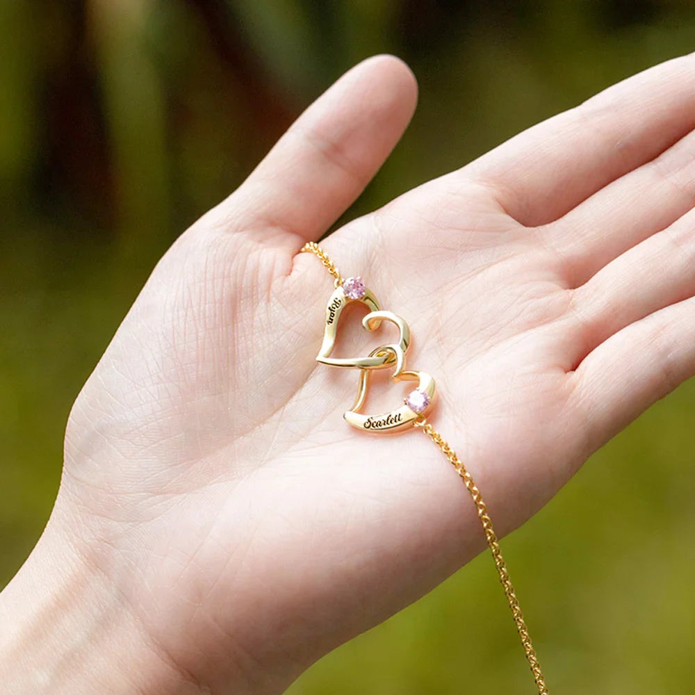 Bracelet Personnalisé Cœurs Entrelacés avec Pierres de Naissance - Cadeau Émotionnel et Élégant