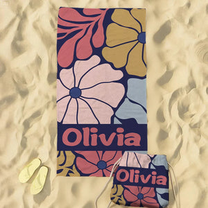 Serviette de plage personnalisée avec prénom – Design floral rétro