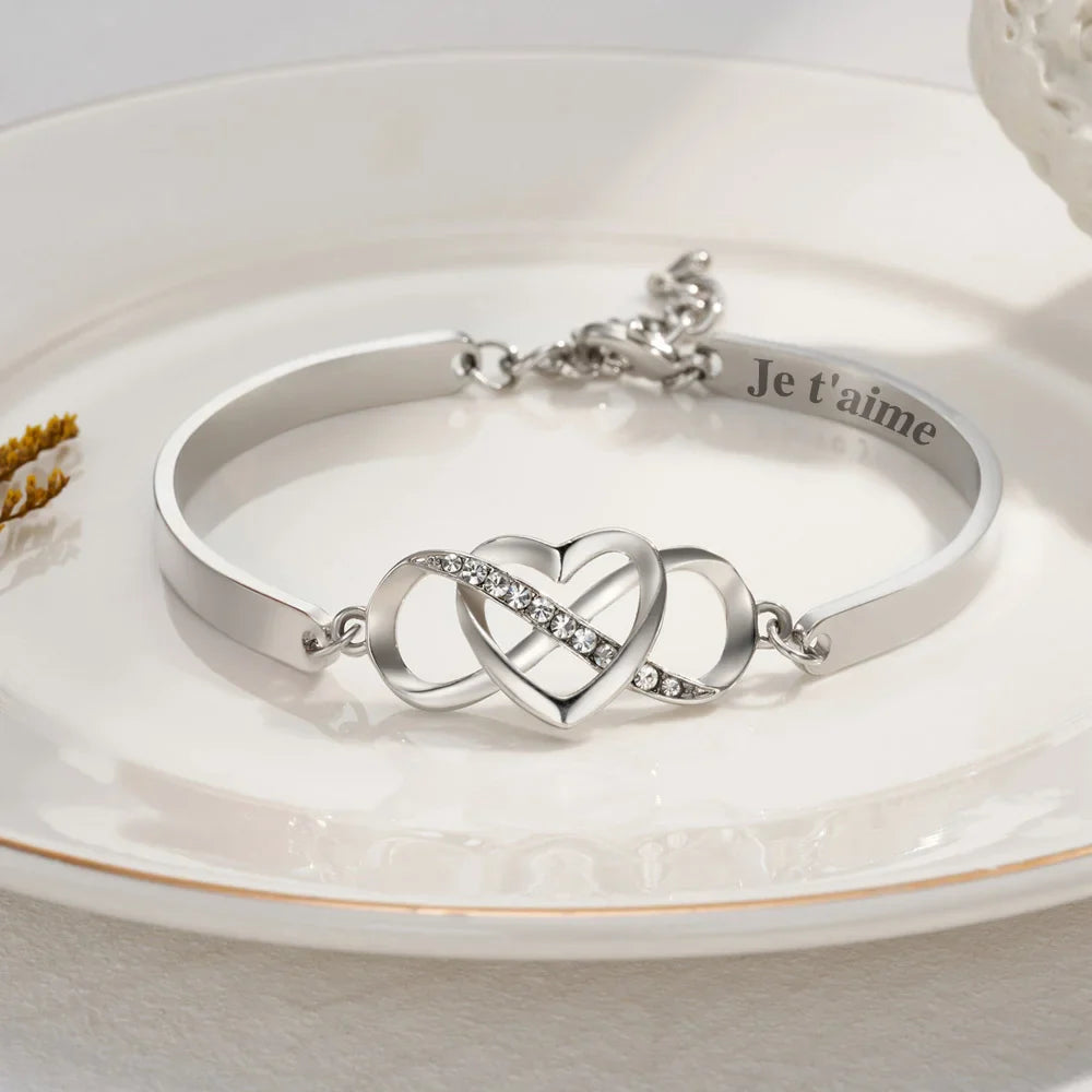 Bracelet Cœur et Infini – Bijou Raffiné avec Gravure Personnalisée